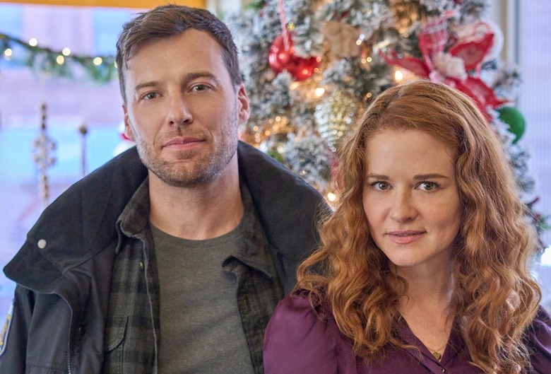 Mistletoe Murders