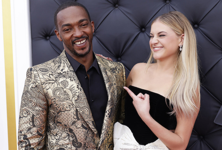 Anthony Mackie and Kelsea Ballerini host the CMT Music Awards on CBS