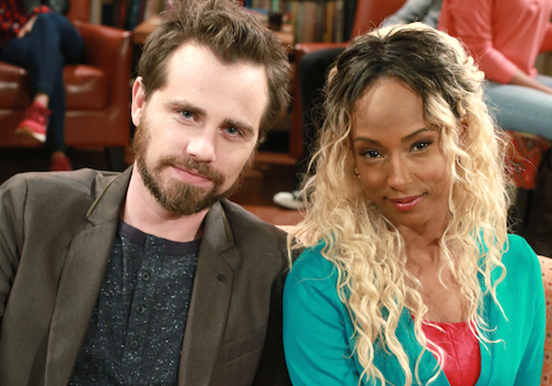 girl-meets-world-shawn-angela-reunion