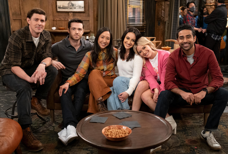 How I Met Your Father Season 2 Cast