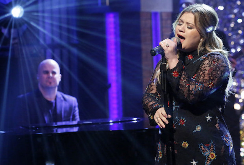 Late Night with Seth Meyers - Season 4