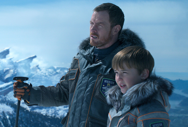 lost in space series premiere netflix