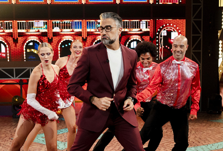 loteria loca jaime camil cbs game show