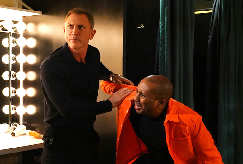 'SNL' Daniel Craig Hosts in Season 45