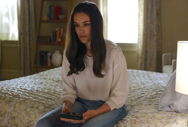 The Blacklist 8x22 - Megan Boone Leaving