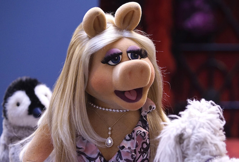 GLORIA ESTEFAN THE PENGUIN, MISS PIGGY, FOO-FOO